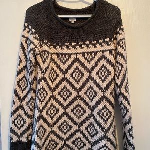 Women’s sweater size medium